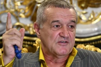 Gigi Becali vrea un fotbalist de la FC Botoșani la FCSB, sub comanda lui Reghecampf