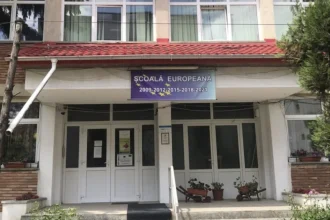 Încă o licitație contestată la Primăria Botoșani întârzie renovarea unei școli