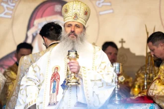 Mitropolitul Teofan va sfinți sâmbătă o biserică din Botoșani