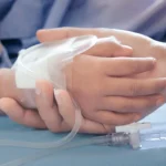 Părinți din Botoșani luptă pentru fetița de 7 ani: „Credem în puterea rugăciunii”