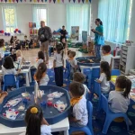 Prichindeii de la Liceul Pedagogic, față în față cu scriitorul Florin Bican