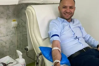 Primarul din Botoșani, Cosmin Andrei, a donat sânge: „Este un gest care poate salva vieți”