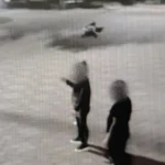 Scandal într-un parc din Botoșani: Două fete, bătute și duse la Urgențe