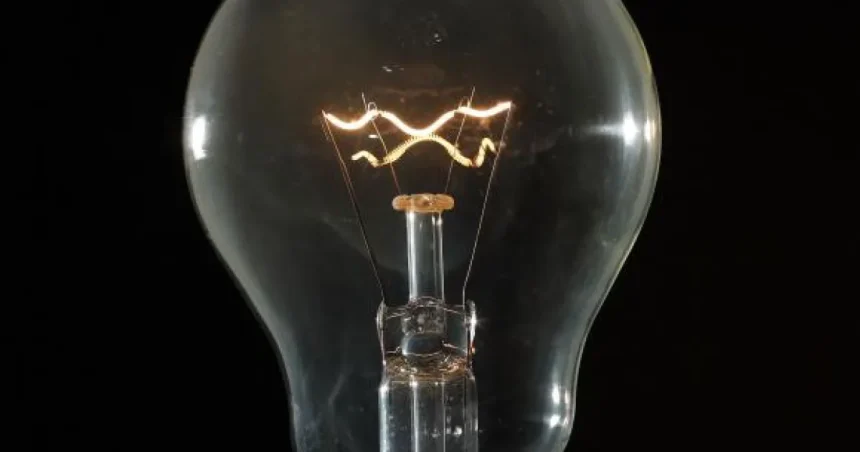 Scumpirea curentului. Ministerul Energiei anunță cât vor crește facturile
