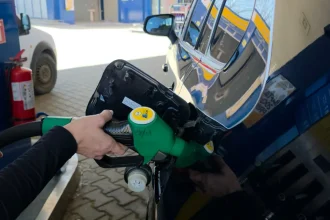 Șoferii protestează față de scumpirea carburanților: „Nu alimentăm la nicio stație”