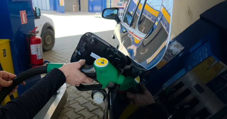 Șoferii protestează față de scumpirea carburanților: „Nu alimentăm la nicio stație”