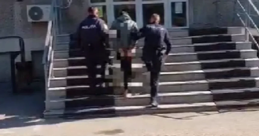 Tânăr de 19 ani din Botoșani, beat criță la volan, reținut de polițiști