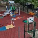 Un nou loc de joacă amenajat într-un cartier din municipiul Botoșani