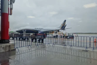 Vacanță ratată pentru turiștii din Botoșani! Avion defect pe aeroportul din Suceava