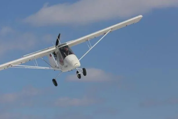 Aerodrom nou într-o localitate din Botoșani. Tinerii pot face cursuri gratuite de pilotaj