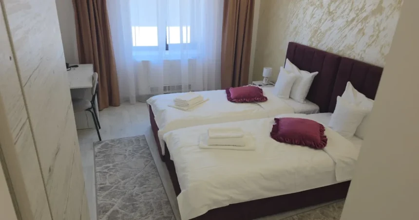 FOTO Un hotel de 4 stele din Botoșani devine cămin pentru vârstnici