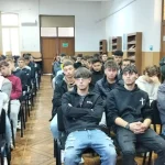 Liceeni din Șendriceni învață să combată violența domestică