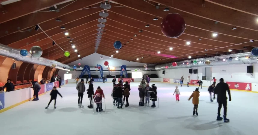 Patinoarul din Parcul de agrement Cornișa din Botoșani se deschide