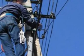 Trei localități din Botoșani rămân astăzi fără energie electrică. Anunțul Delgaz Grid
